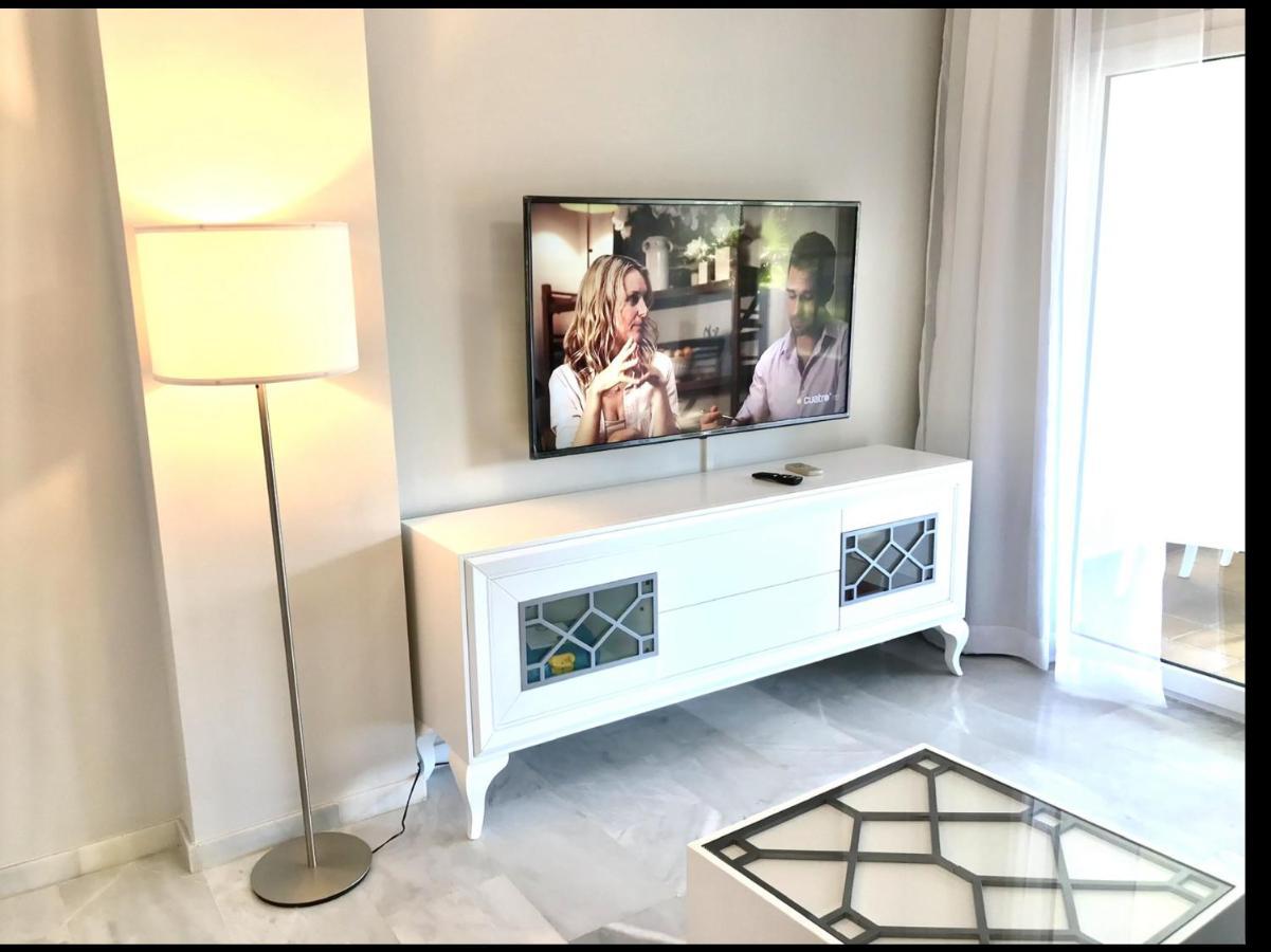 Mi Capricho 3-5 Beachfront- Apartment With Sea Views In Costa Del Sol Sitio de Calahonda Ngoại thất bức ảnh